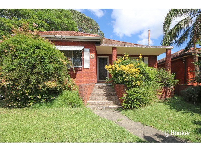 148 Davies Road, Padstow NSW 2211