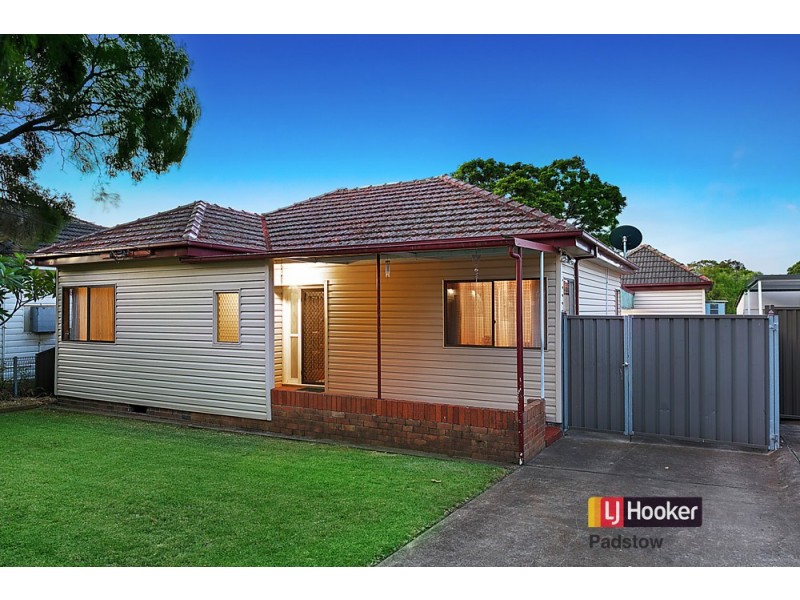 176 Marco Avenue, Panania NSW 2213