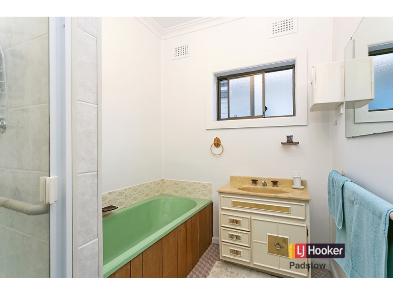 176 Marco Avenue, Panania NSW 2213