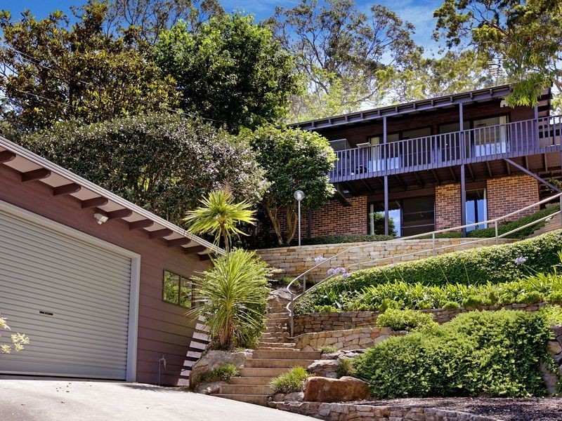 22 Carinya Road, Picnic Point NSW 2213