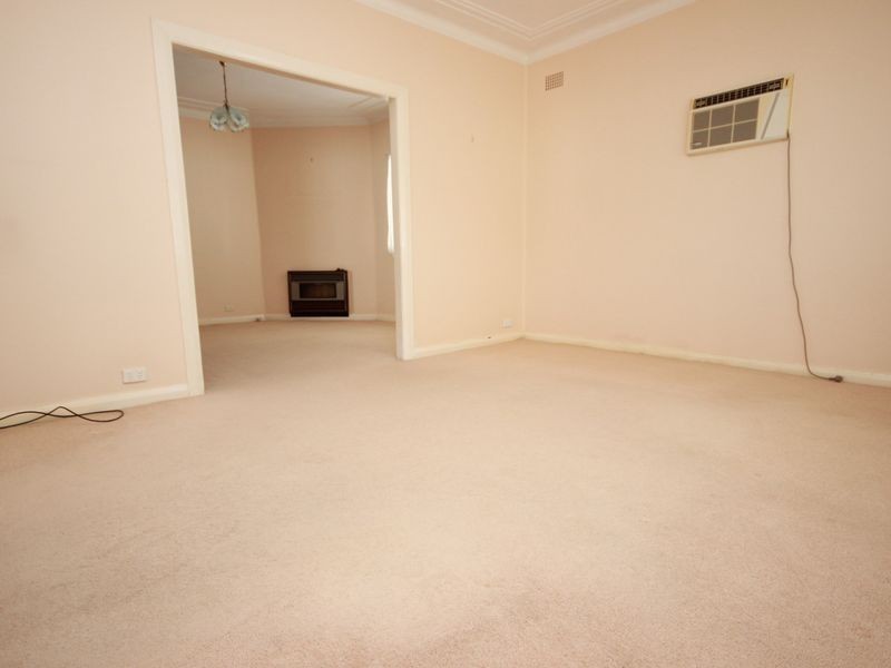 27 Anderson Avenue, Panania NSW 2213