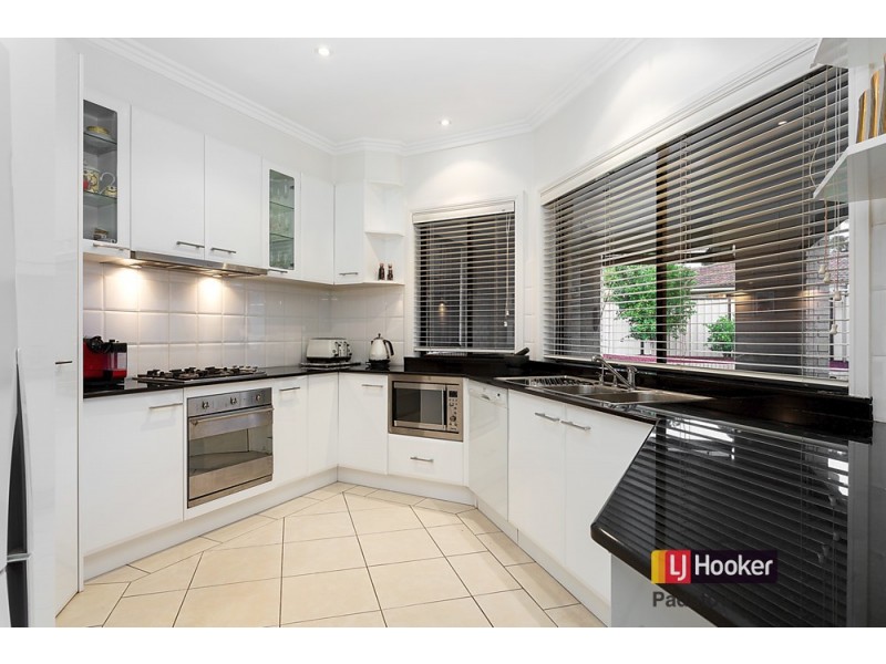 27 Picnic Point Road, Panania NSW 2213