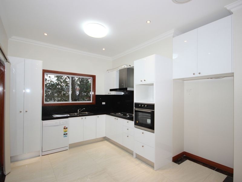 10 Homelea Avenue, Panania NSW 2213