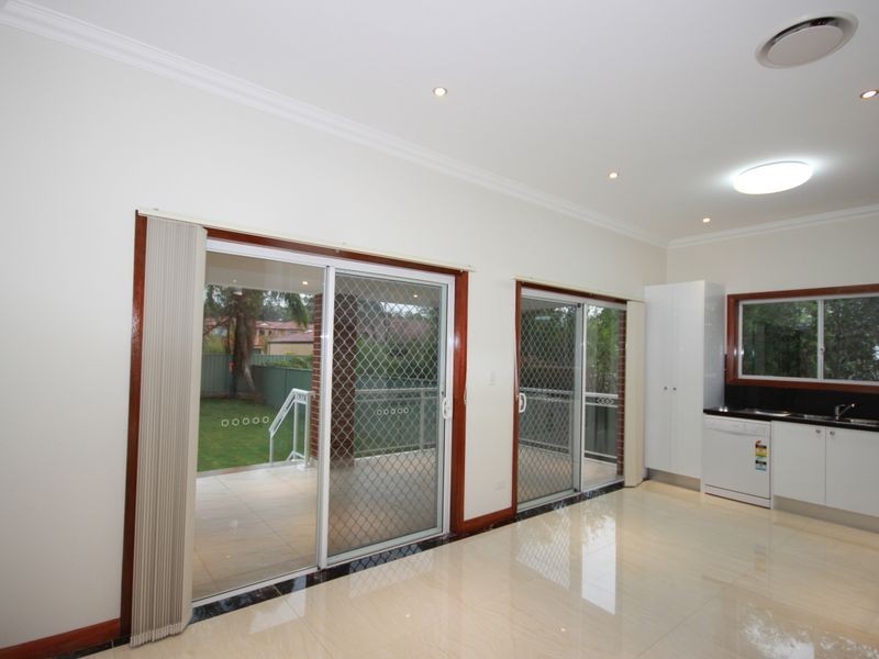 10 Homelea Avenue, Panania NSW 2213