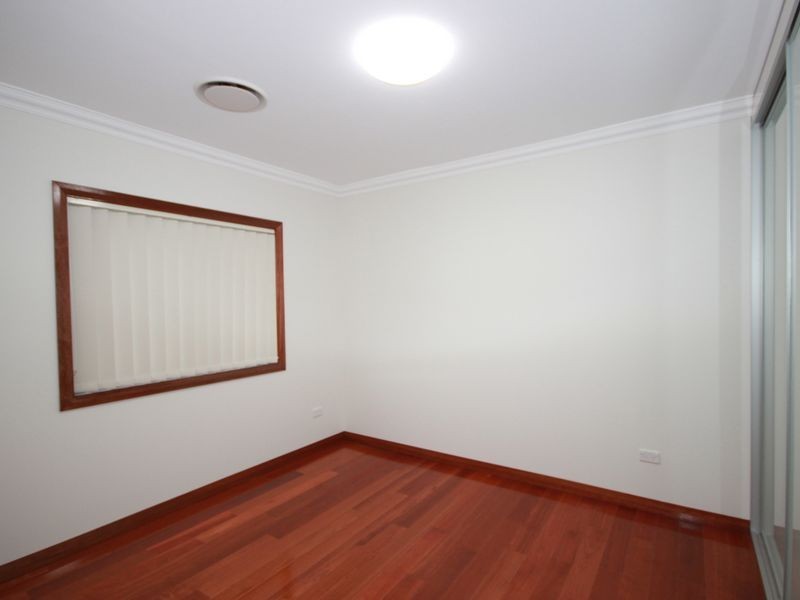 10 Homelea Avenue, Panania NSW 2213