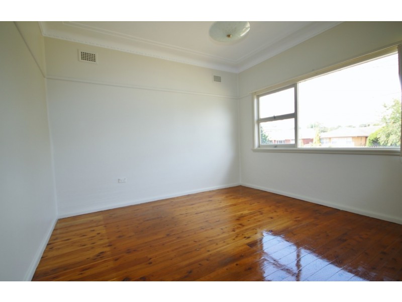 182 Bransgrove Road, Panania NSW 2213