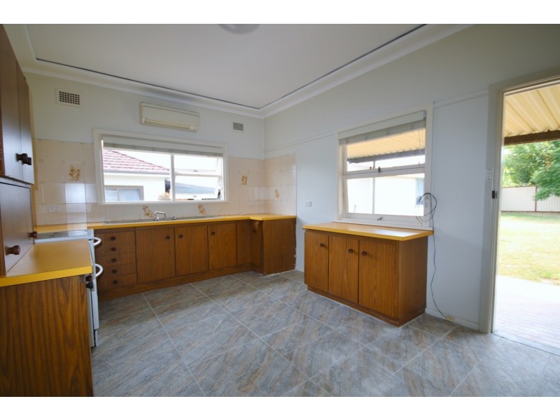 182 Bransgrove Road, Panania NSW 2213