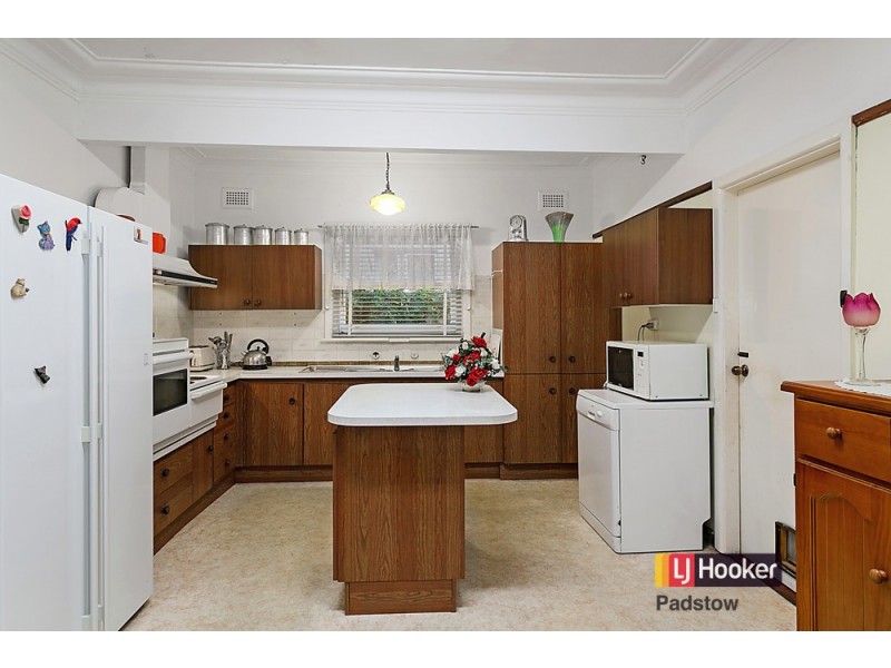 75 Dilke Road, Padstow Heights NSW 2211