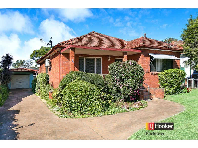 139 Faraday Road, Padstow NSW 2211