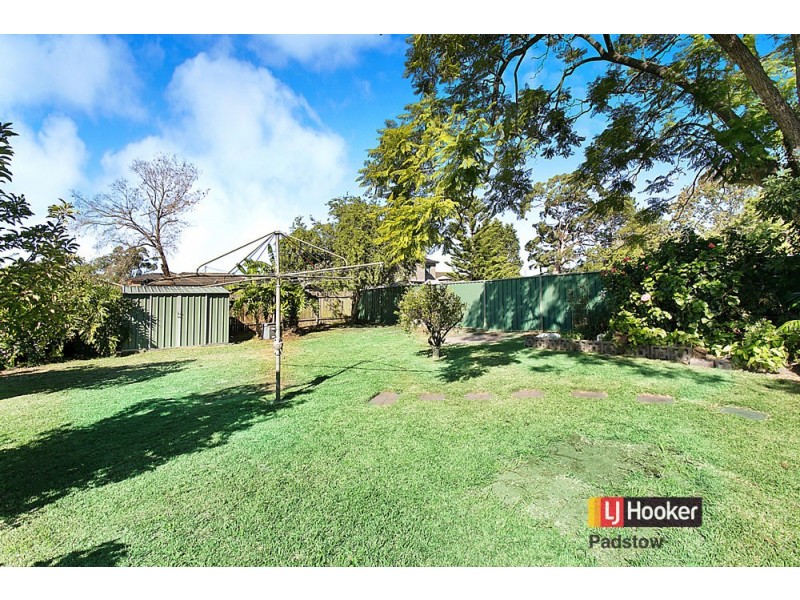 139 Faraday Road, Padstow NSW 2211