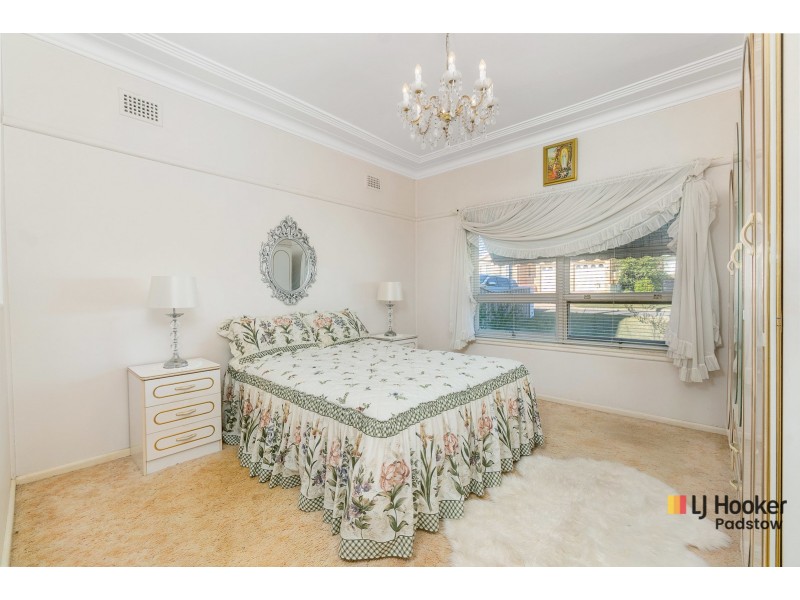 29 Taloma Street, Picnic Point NSW 2213