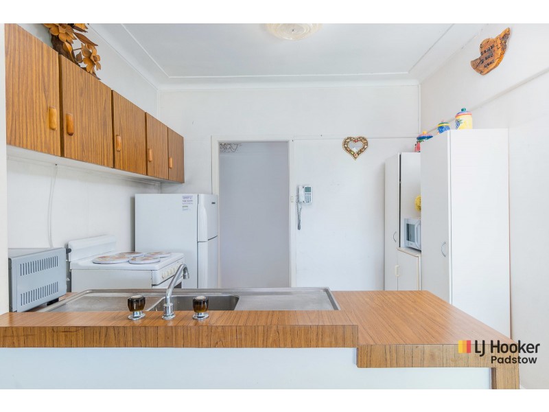 29 Taloma Street, Picnic Point NSW 2213