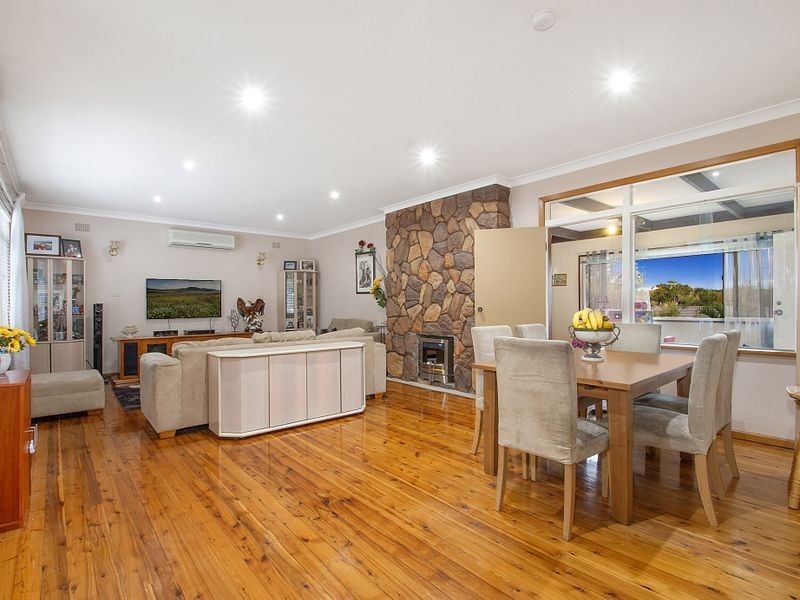 81 Burns Road, Picnic Point NSW 2213