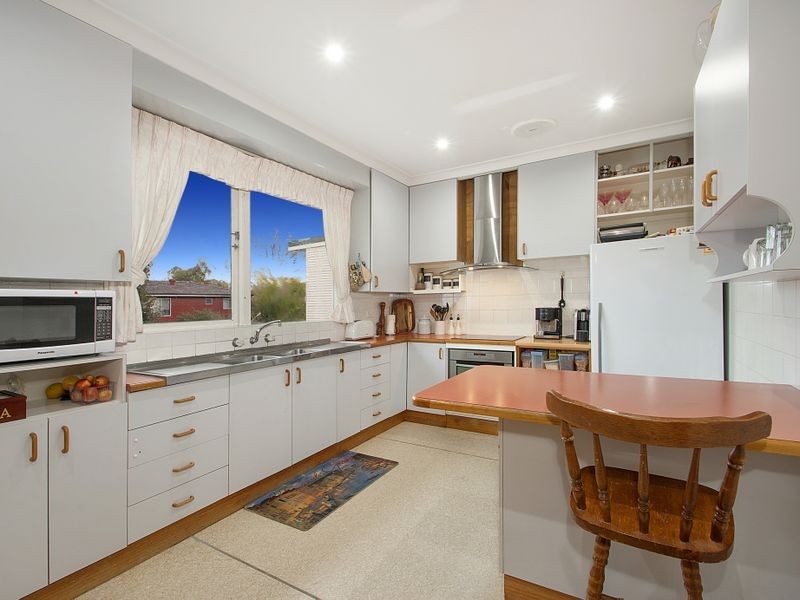 81 Burns Road, Picnic Point NSW 2213
