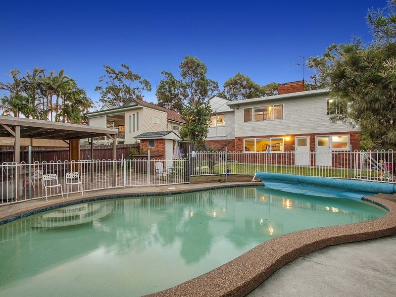 81 Burns Road, Picnic Point NSW 2213
