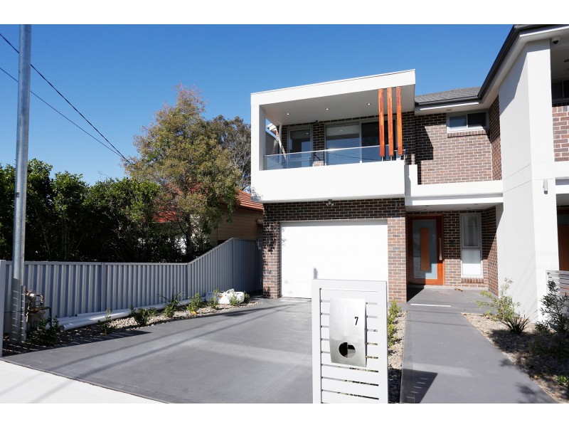 7 Bishop Street, Revesby NSW 2212