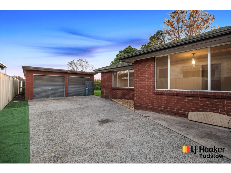 24 Walder Road, Hammondville NSW 2170