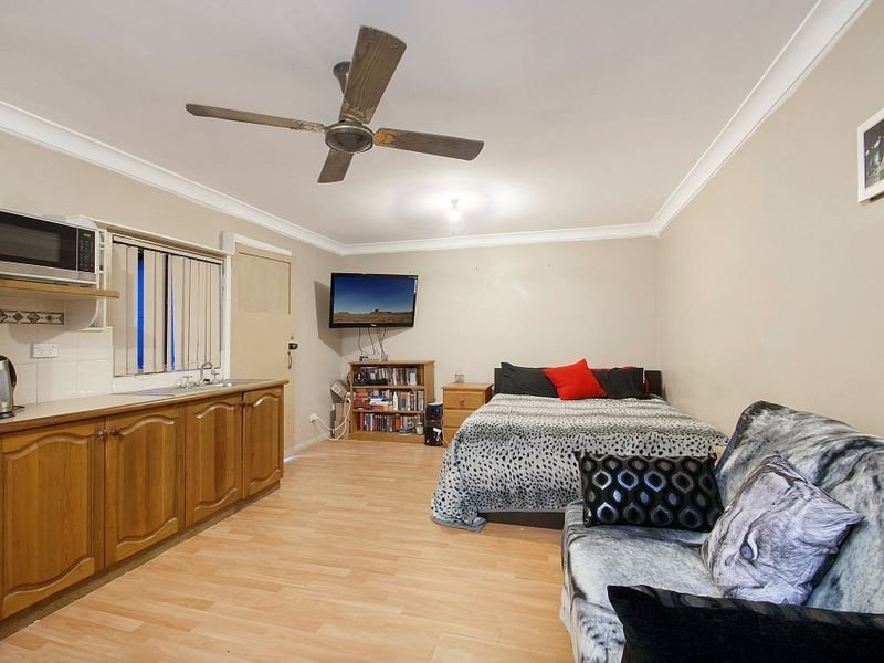 29 Doris Street, Picnic Point NSW 2213