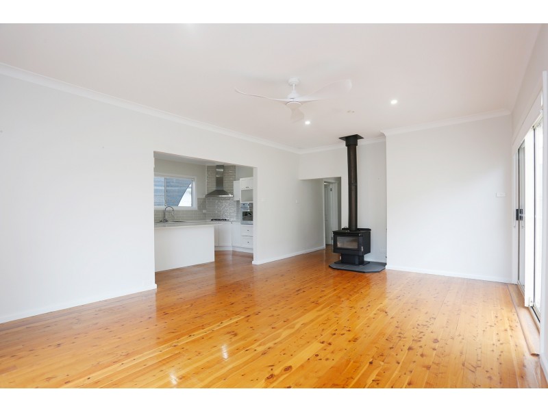 41 Burns Road, Picnic Point NSW 2213