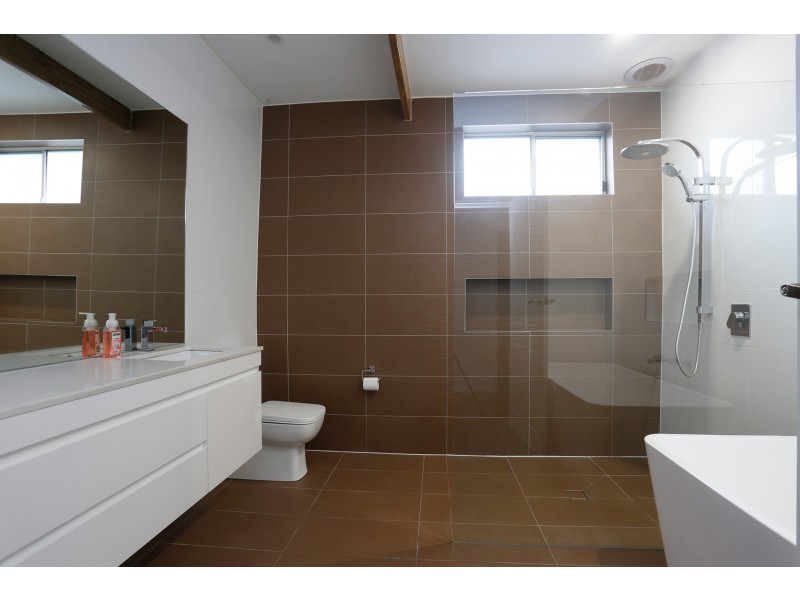 41 Burns Road, Picnic Point NSW 2213