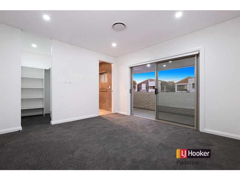 6a Ellesmere Street, Panania NSW 2213