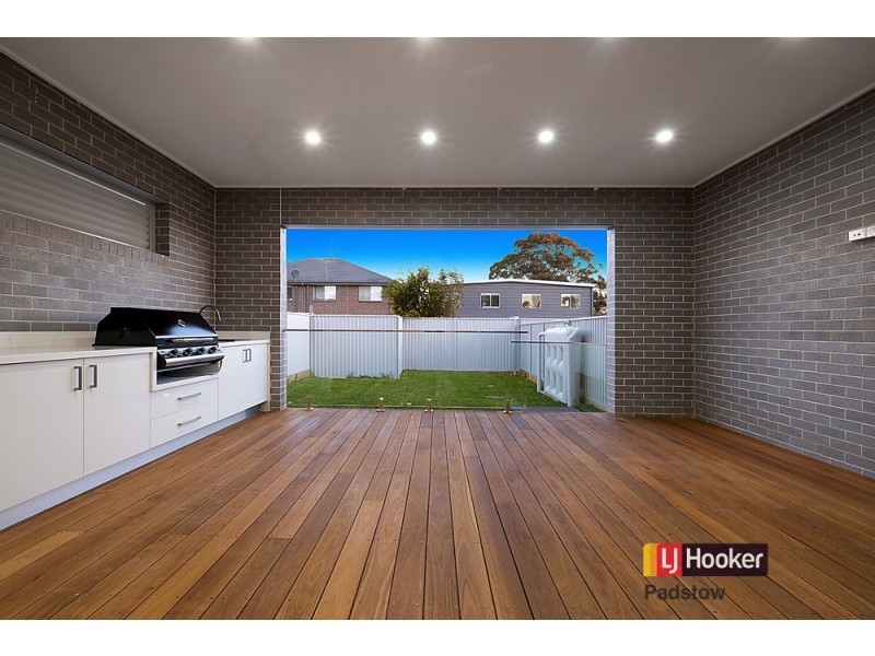 6a Ellesmere Street, Panania NSW 2213
