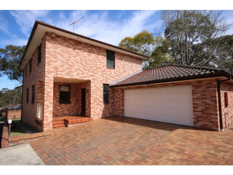 742A Henry Lawson Drive, Picnic Point NSW 2213