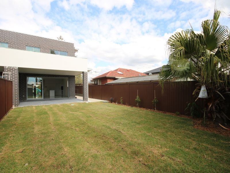 4A Solomon Court, Greenacre NSW 2190