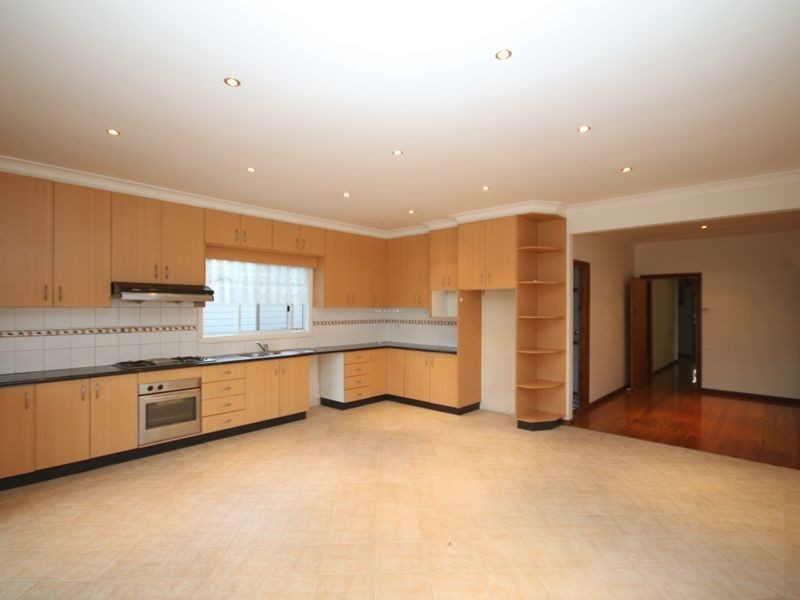 29 McGirr Street, Padstow NSW 2211