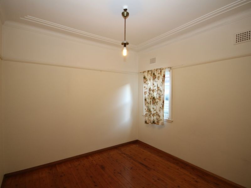 29 McGirr Street, Padstow NSW 2211