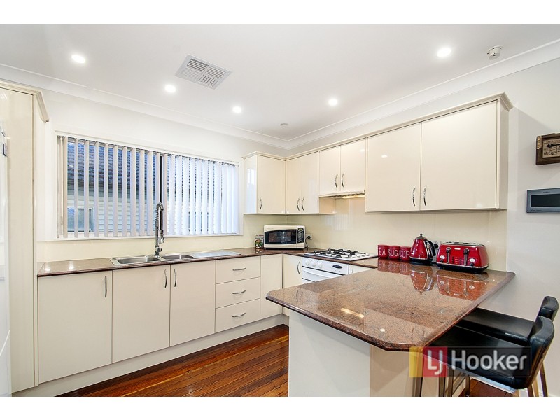 15 School Parade, Padstow NSW 2211