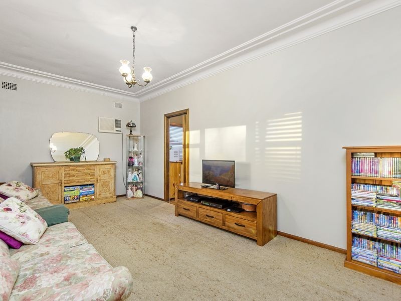 16 Sandakan Road, Revesby Heights NSW 2212