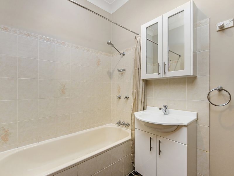 16 Sandakan Road, Revesby Heights NSW 2212