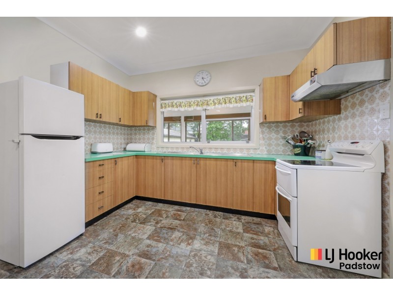 26 Harford Avenue, East Hills NSW 2213