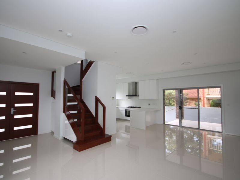 2 Presland Avenue, Revesby NSW 2212