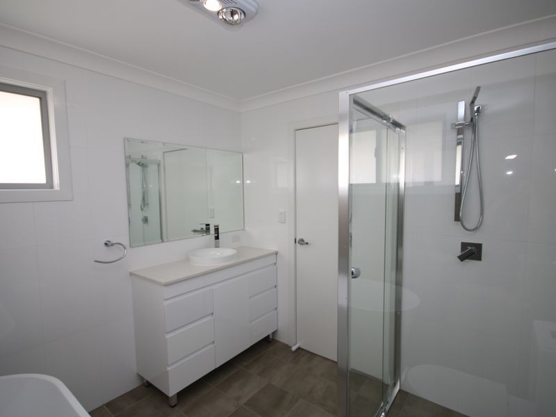 2 Presland Avenue, Revesby NSW 2212