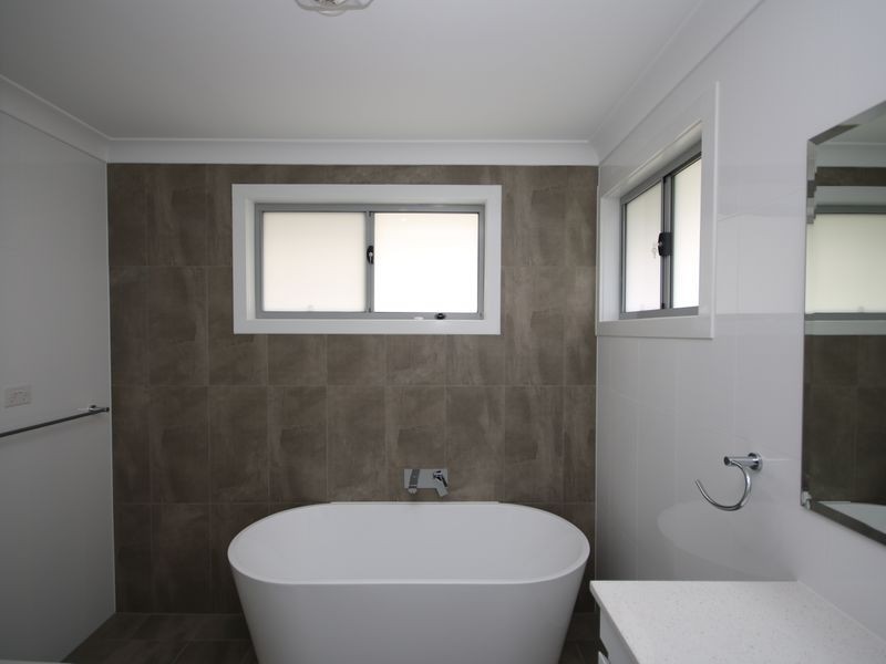 2 Presland Avenue, Revesby NSW 2212