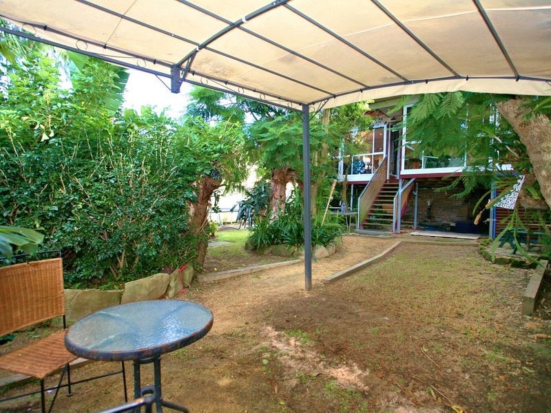 91 Burns Road, Picnic Point NSW 2213