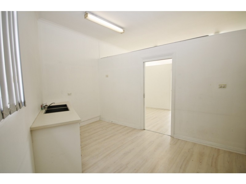 77 Howard Road, Padstow NSW 2211