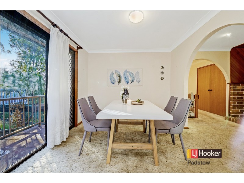 34 Hobart Place, Illawong NSW 2234