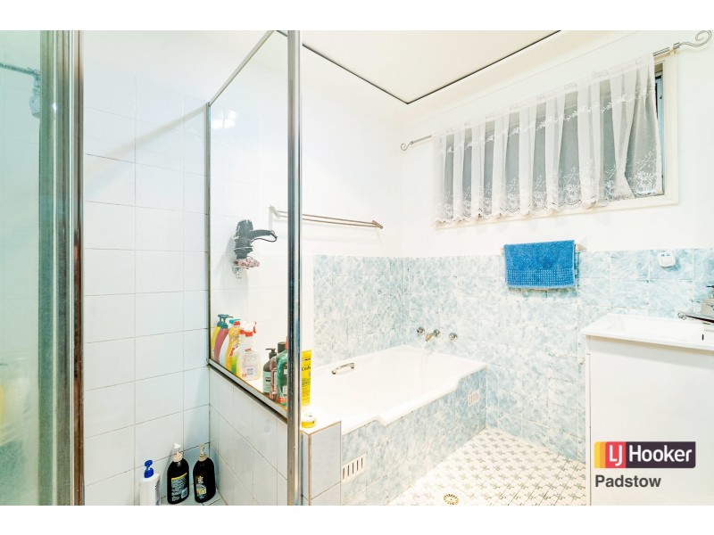 2 Merris Place, Milperra NSW 2214