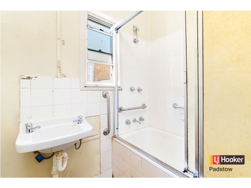 6 Phillip Street, Panania NSW 2213