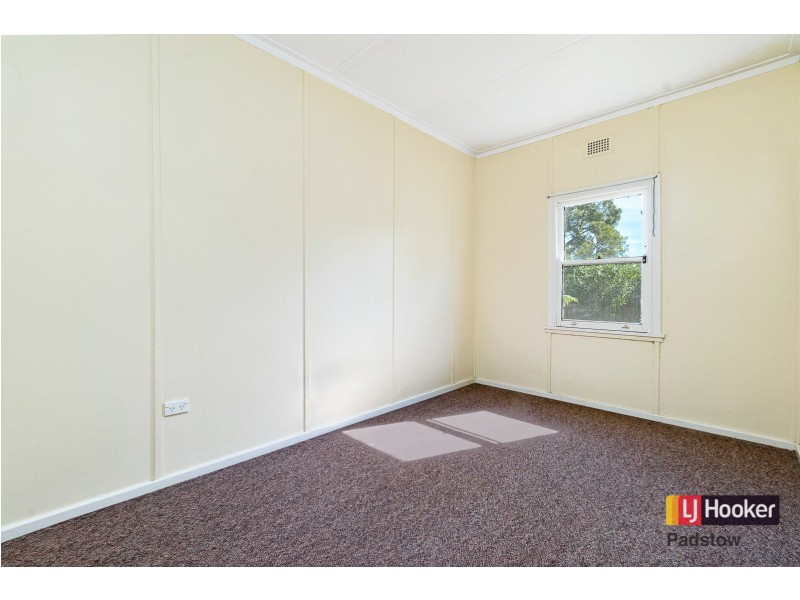 6 Phillip Street, Panania NSW 2213