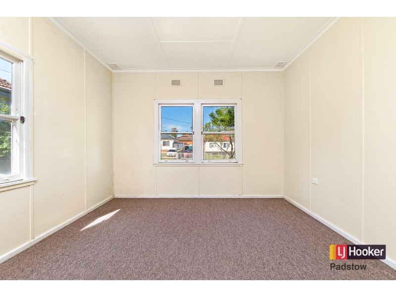 6 Phillip Street, Panania NSW 2213