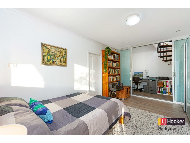 1 Oatley Place, Padstow Heights NSW 2211