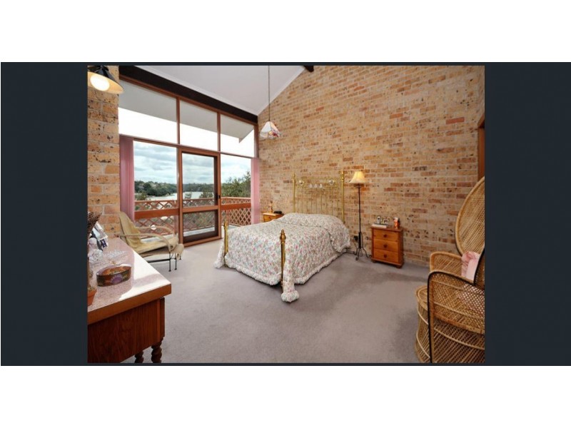 109 Bignell Street, Illawong NSW 2234