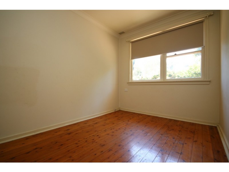 4 Brallos Avenue, Holsworthy NSW 2173