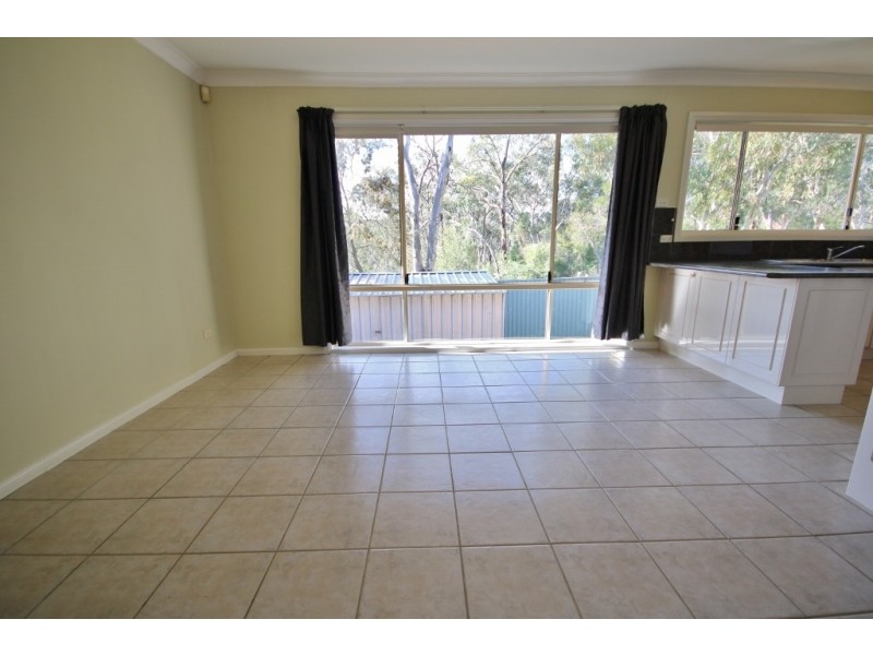 829D Henry Lawson Drive, Picnic Point NSW 2213