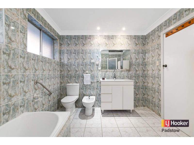 322 The River Road, Revesby Heights NSW 2212