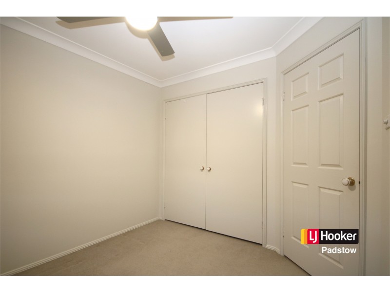 1/674A Henry Lawson Drive, East Hills NSW 2213